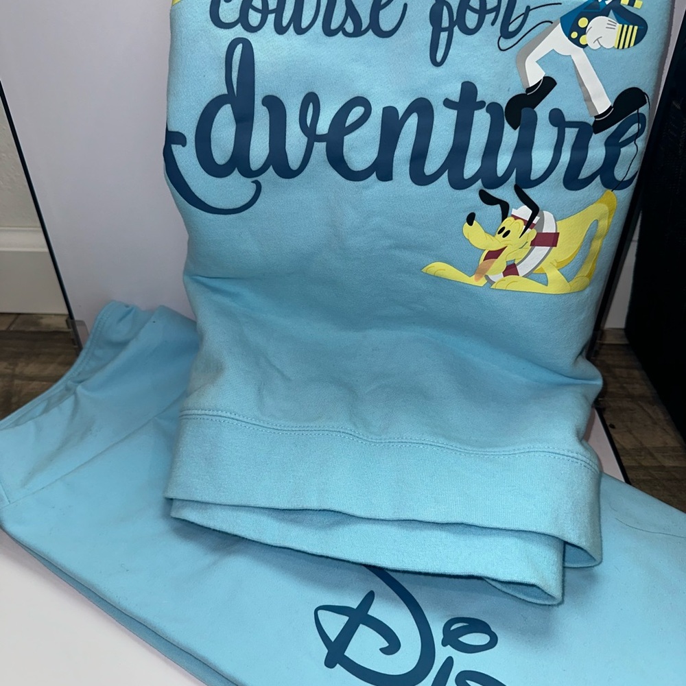 Disney Cruise Line Sweatshirt & Leggings Set